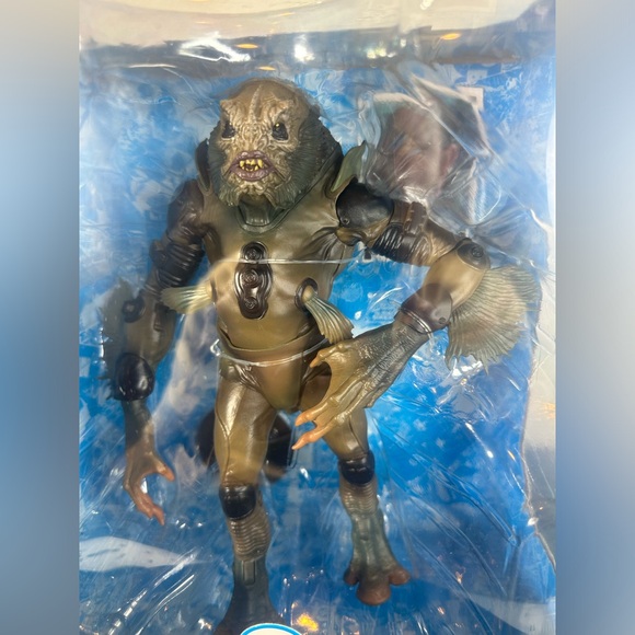 McFarland Toys Sunken Citadel Pirate Aquaman and the Lost Kingdom Mega Figure - Picture 2 of 13